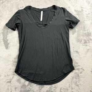 Aritzia Babaton Womens Top Size XS Black Short Sleeve V-Neck Basic Classic